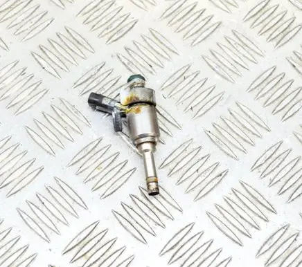 Audi A3 S3 8V Fuel injector 0261500246 06L906036L