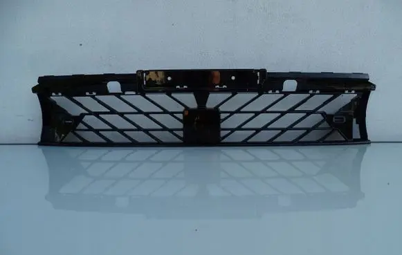 Cupra Formentor Front bumper lower grill 5FF853667A