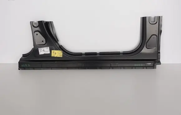 Mercedes-Benz CLA C117 X117 W117 Pillar (middle) A1176371200
