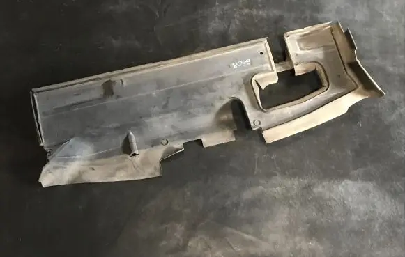 Opel Zafira C Intercooler air guide/duct channel 20897268
