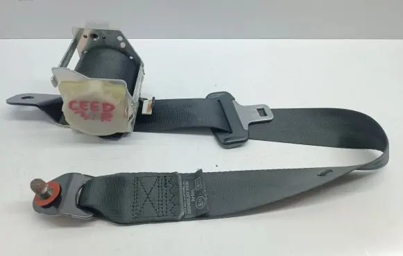 KIA Ceed Rear seatbelt 898201H000