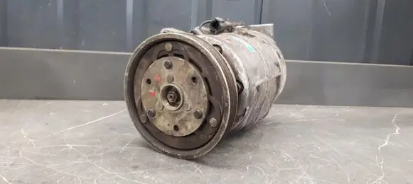 Nissan Navara Air conditioning (A/C) compressor (pump) 506211-1460