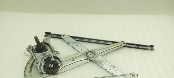 Pontiac Vibe Front door manual window regulator 