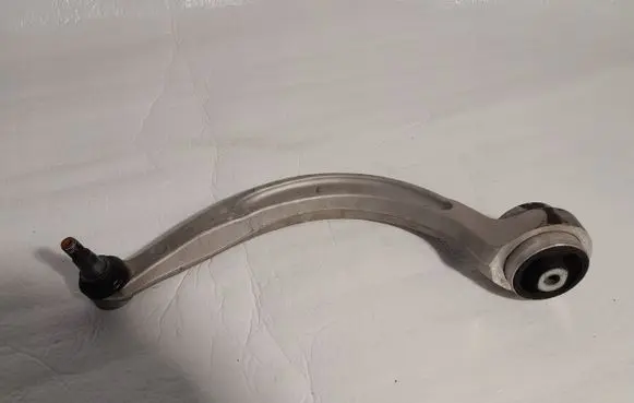 Audi A4 S4 B9 8W Front control arm 8W0407696B