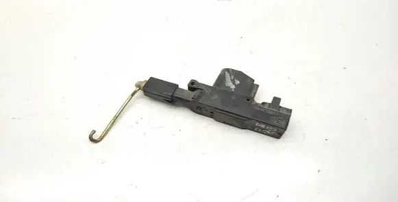 Fuel tank cap lock motor