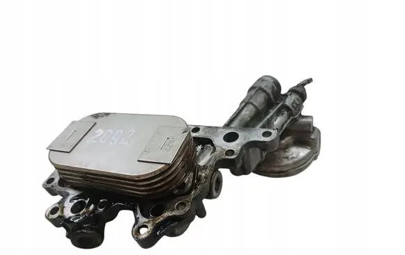 Subaru Legacy Oil filter mounting bracket