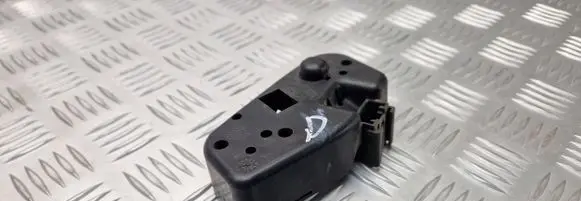 BMW 3 E46 Tail light bulb cover holder 230570R