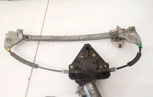 Peugeot 406 Sliding door window regulator with motor