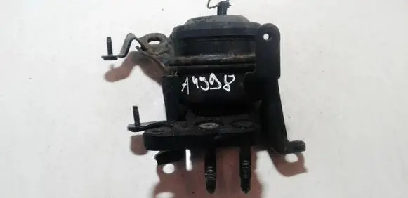 Toyota Corolla E120 E130 Engine mount bracket