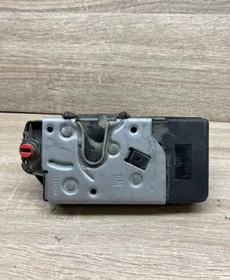 Opel Zafira A Rear door lock 24414135