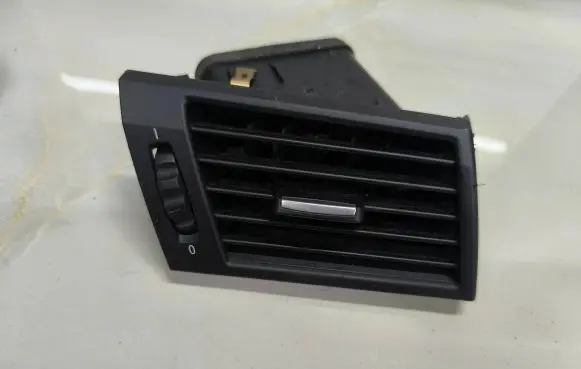 BMW X3 E83 Dashboard side air vent grill/cover trim 3415974