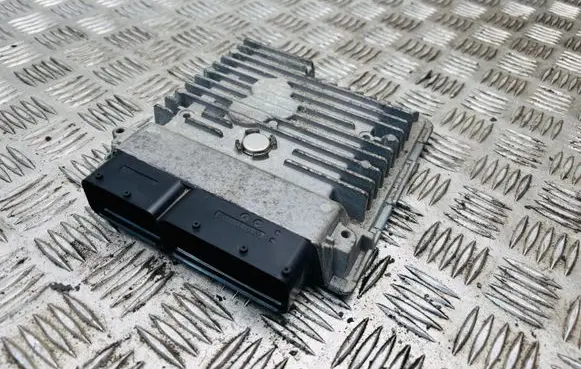 Volkswagen Golf Plus Engine control unit/module 03L906023B 03L906023A 5WP42899AA