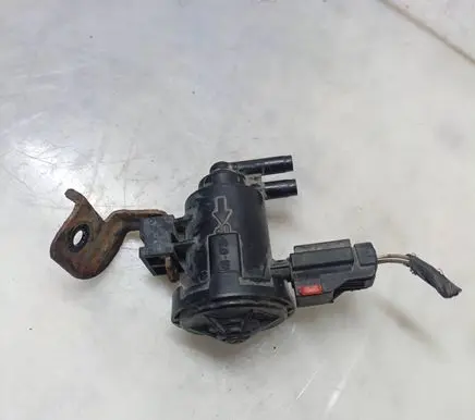 Chrysler Sebring (ST-22 - JR) Vacuum valve
