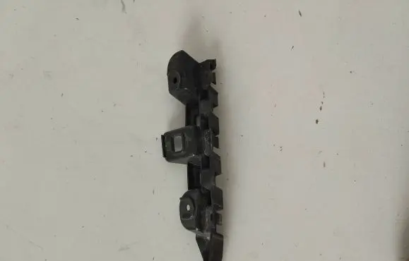 Volkswagen PASSAT B7 Front bumper mounting bracket 3AA807184
