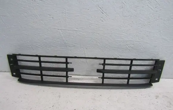 Skoda Fabia Mk3 (NJ) Front bumper lower grill 6V0853677A