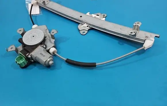 Nissan Juke I F15 Front door window regulator with motor 80731 IMPRK1572712