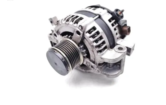Toyota Avensis T270 Generator/alternator