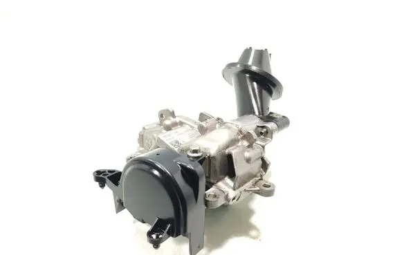 Ford Transit Courier Oil pump GK2QFA 192611116