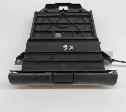 Glove box