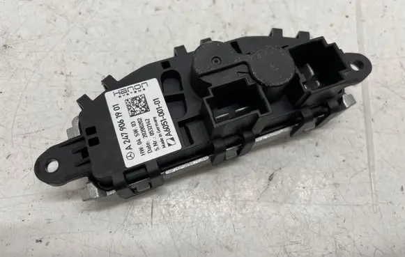 Mercedes-Benz GLA H247 Heater blower fan relay A2479061901