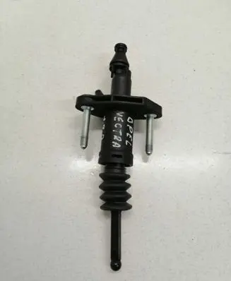 Opel Vectra C Clutch master cylinder 24412670 15639