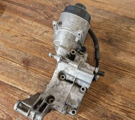 BMW Z3 E36 Oil filter mounting bracket 1713838