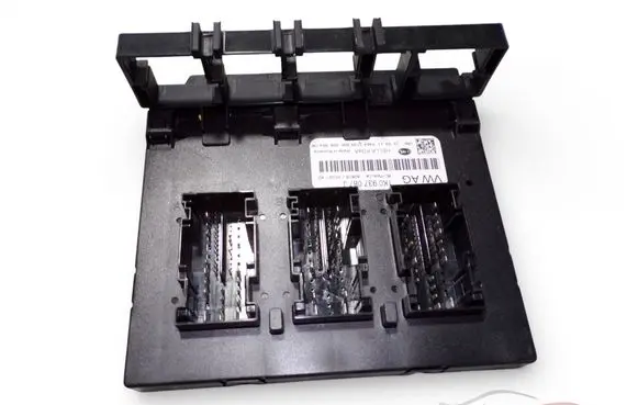 Skoda Octavia Mk2 (1Z) Comfort/convenience module 1K0937087J