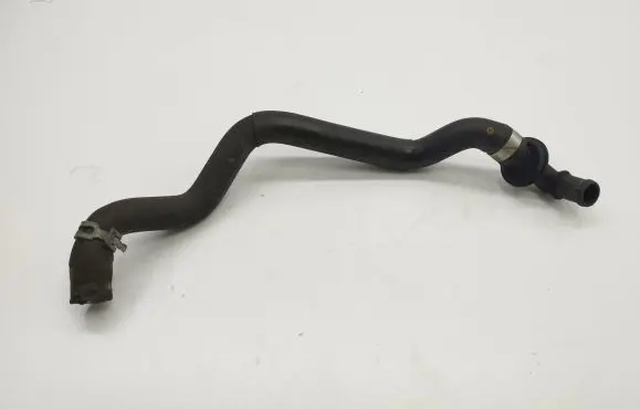 Mercedes-Benz CLS C219 Engine coolant pipe/hose