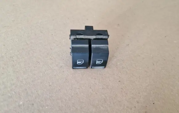 Volkswagen Caddy Electric window control switch 2K0959857A