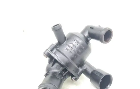 Thermostat/thermostat housing
