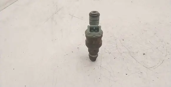 BMW 5 E34 Fuel injector 0280150415