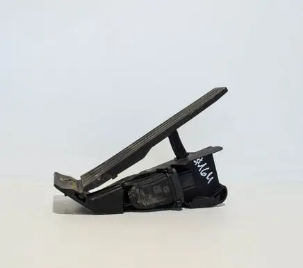 BMW 1 F20 F21 Accelerator throttle pedal 6853175