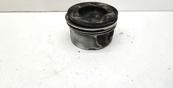 BMW 5 E60 E61 Piston 