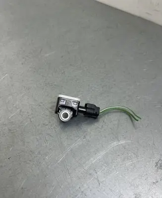 Jeep Grand Cherokee Airbag deployment crash/impact sensor A1668210151 56054085AA