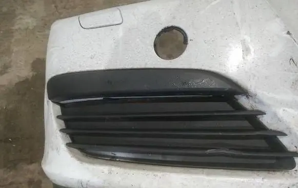 Opel Astra H Front bumper lower grill 