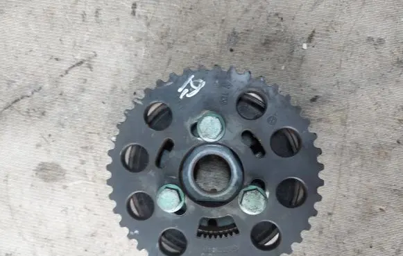 Ford Galaxy Camshaft pulley/ VANOS 038109111E