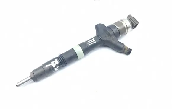 Toyota Corolla E120 E130 Fuel injector 236700G010 11F01414