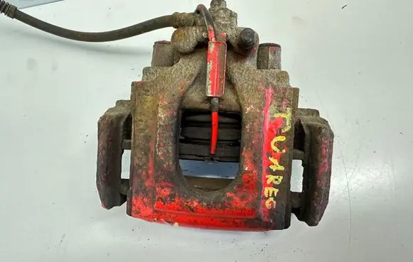 Volkswagen Touareg I Front brake caliper