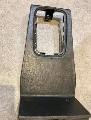 Mercedes-Benz COMPAKT W115 Center console