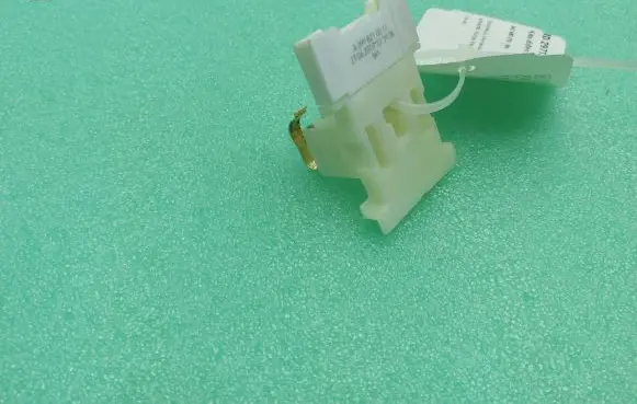 Sun visor clip/hook/bracket