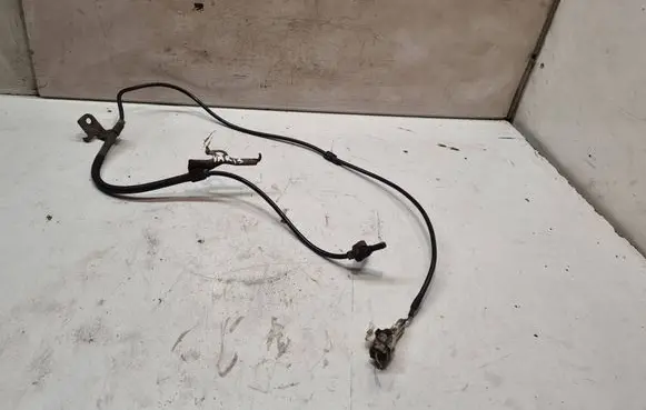 Toyota Yaris Front ABS sensor wiring 