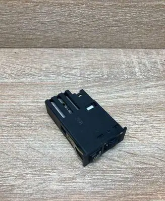 BMW 5 E39 Seat heating switch 8352259 03055000