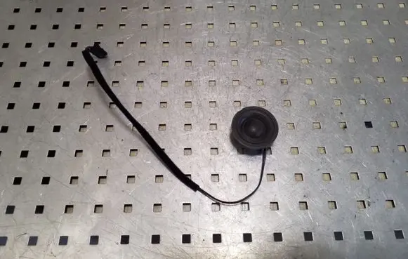 Volkswagen Touareg I Front door speaker 7L6035415