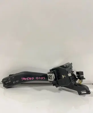 Skoda Octavia Mk2 (1Z) Indicator stalk 1K0953513A 01103501