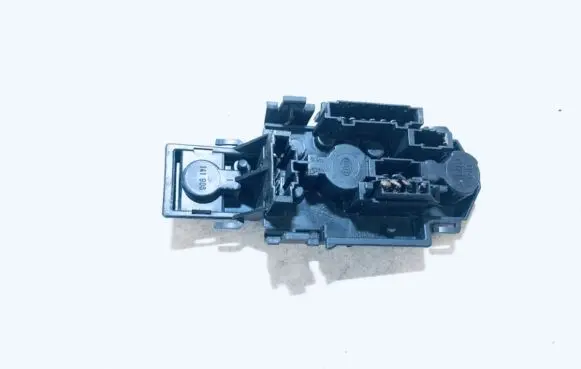 Volkswagen PASSAT B4 Tail light bulb cover holder 3a5945257