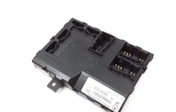 Ford Fiesta Comfort/convenience module AV1T15K600KEH 116RA000084