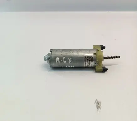 Mercedes-Benz ML W164 Seat adjustment motor 0130002624