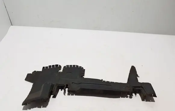 Citroen DS7 Crossback Intercooler air guide/duct channel 9817905480