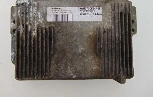 Renault Laguna I Engine control unit/module 7700864458 7700102294