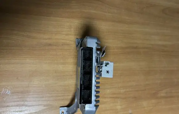 Toyota Prius (NHW20) ABS control unit/module
